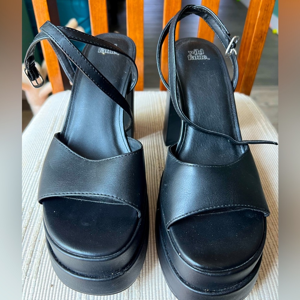 Wild Fable Platform Heels Size 9